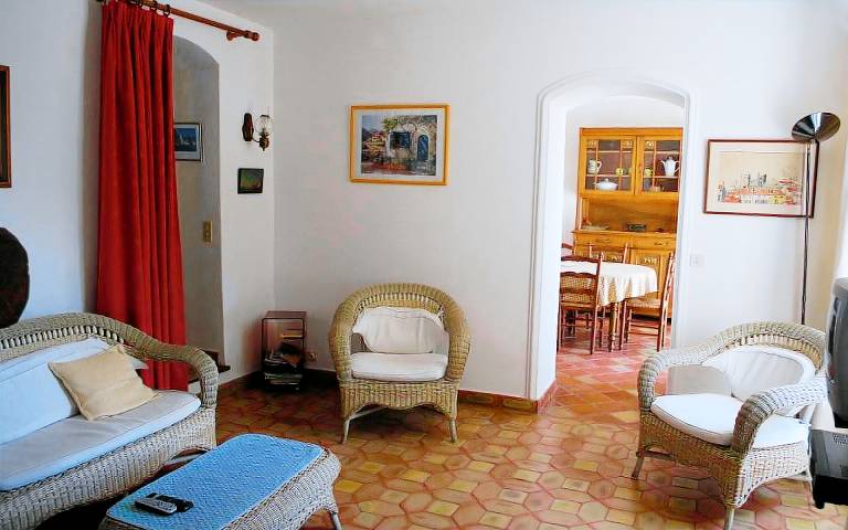 Fully equipped lovely gite with terrace, BBQ & yard | Dogs allowed — photo 3