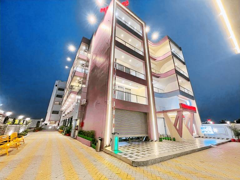 Parth King Resort Tarapith A Unit of Prattay Infratech Private Limited