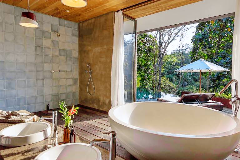 Villa with garden, patio & private pool | Suitable for remote work — photo 3
