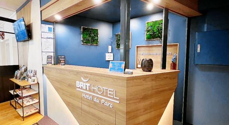 Brit Hotel du Parc Niort Centre-Parking gratuit — photo 3