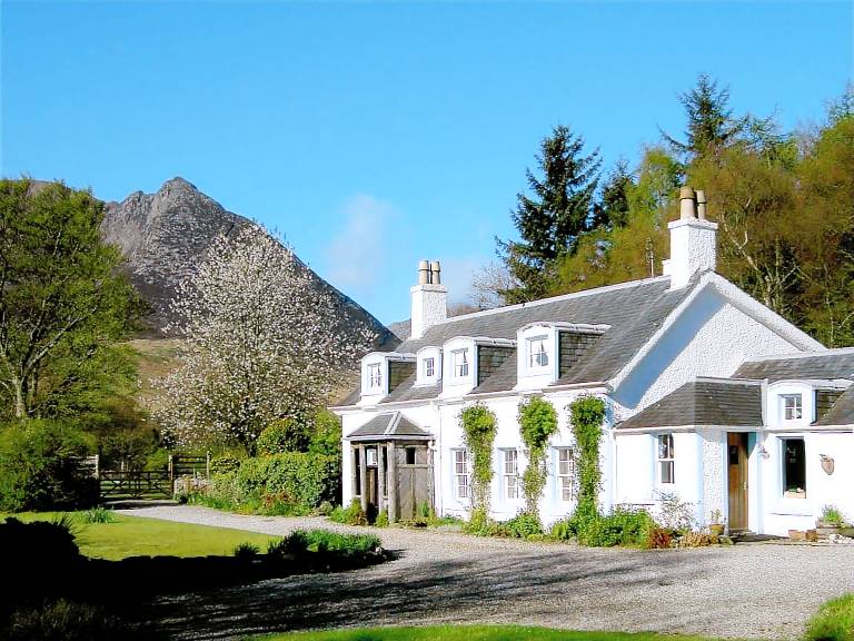 Cottage  Sannox