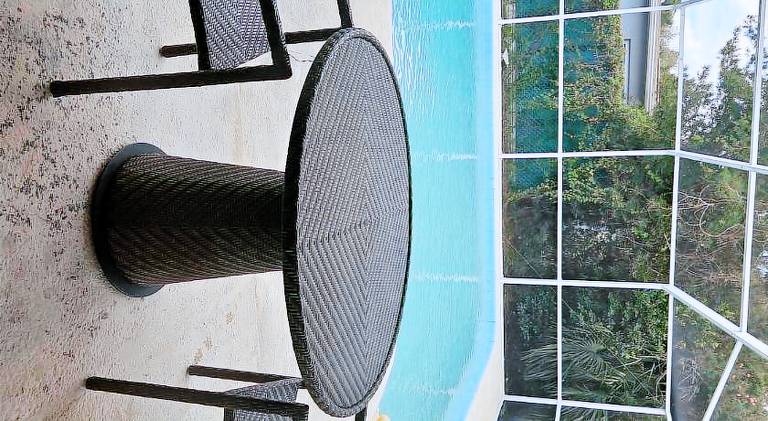 Vacation home with pool | Pets are welcome — photo 2