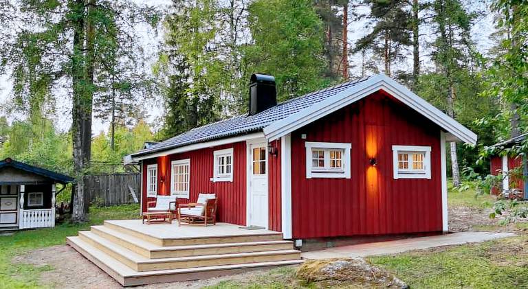 Lodge with barbeque, yard & patio in Falun