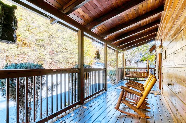 Child-friendly cabin with private pool | Dogs allowed — photo 4