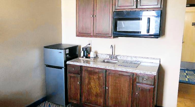 Super 8 By Wyndham Cedar City — photo 3
