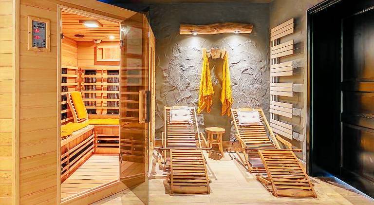 Einzigartige Traumwohnung mit Whirlpool & Sauna bietet Luxus und Erholung in Bitburg