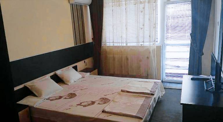 Rental apartment with terrace — photo 2