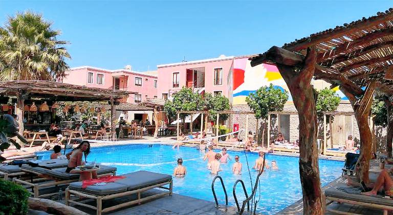 Viajero Huacachina Hostel