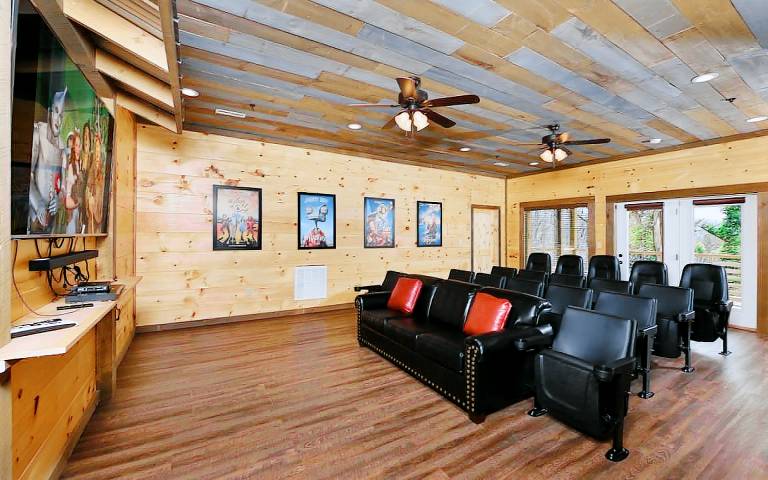 Cabin with jacuzzi | Mountain view — photo 3