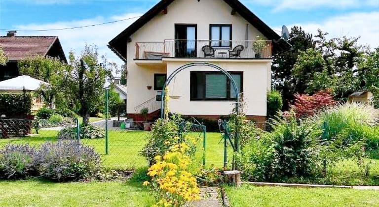 House with 3 rooms for 8 persons in Villach