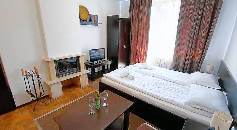 Apartment with pool | Ski nearby | Dogs allowed in Bansko