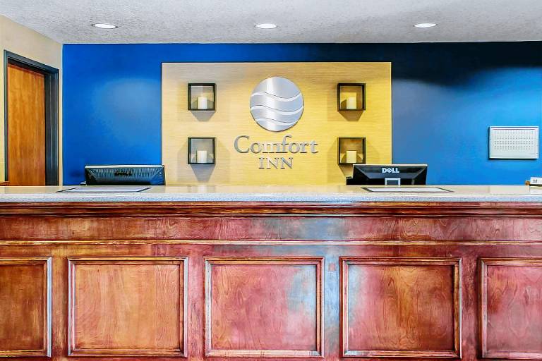 Econo Lodge Ankeny - Des Moines — photo 3