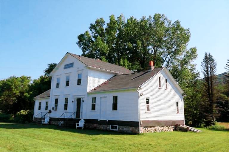 Farmhouse Williamstown