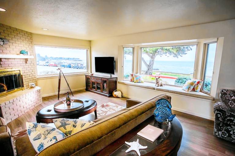 Pacific Grove, CA Vacation Rentals from 143 HomeToGo