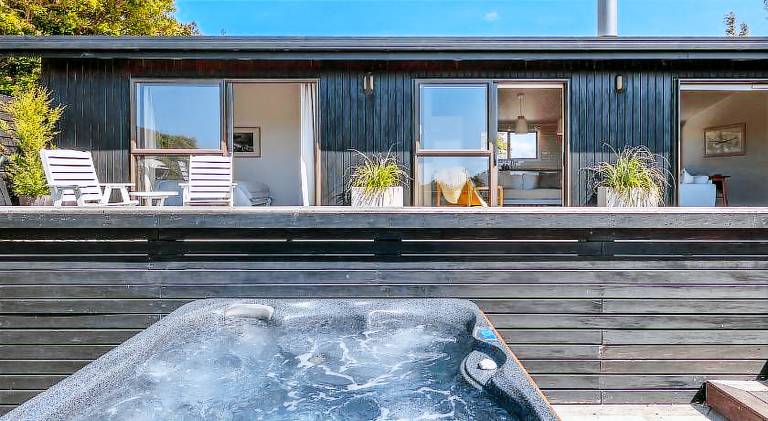 Charming house with hot tub | Next to the beach | Pets are welcome — photo 3