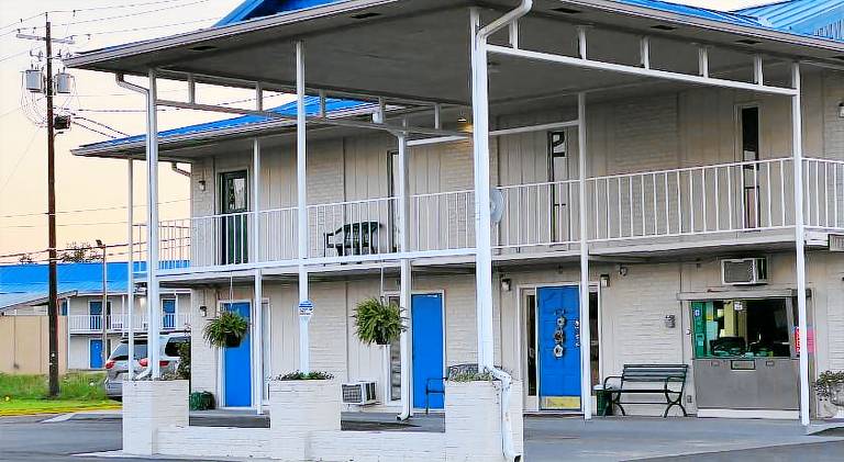 Towne inn in Sylacauga, AL
