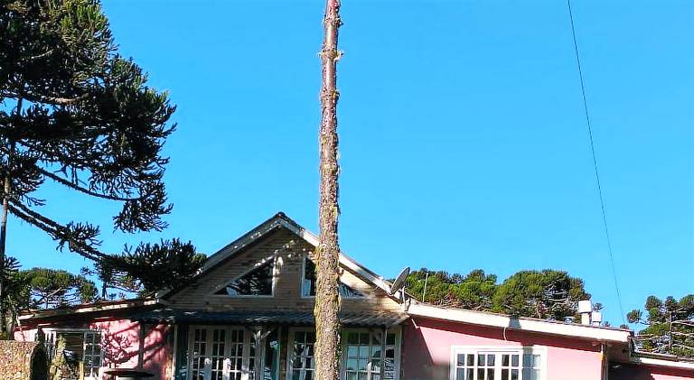 House with 4 rooms for 20 persons in Urubici