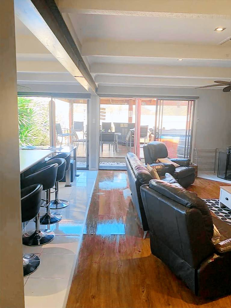 House Moama