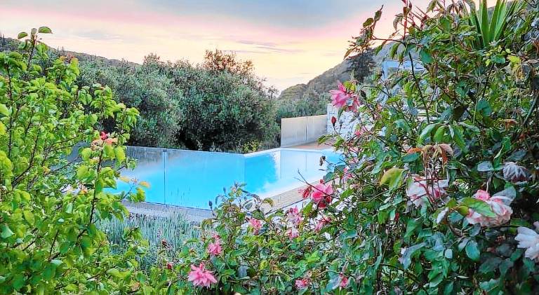 Lodge with private pool, grill & patio | Good for workation — photo 4