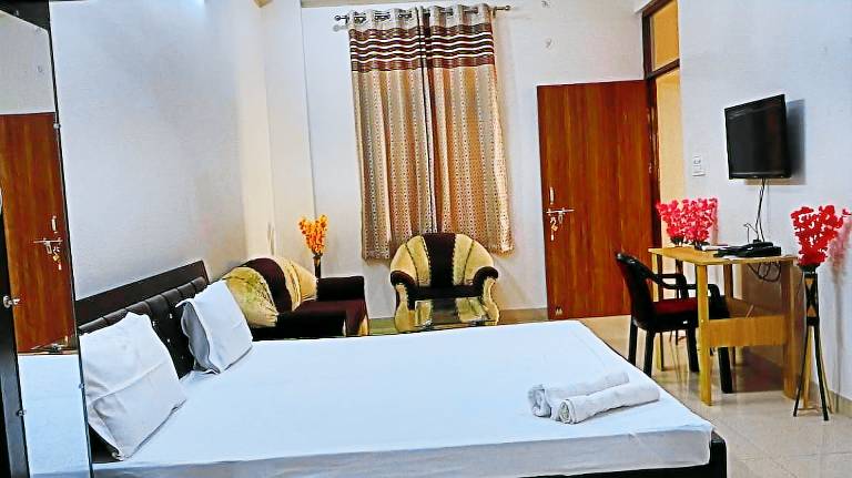 House Vishal Khand - 4
