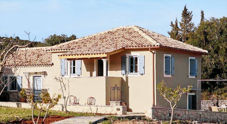 Pleasant vacation home with pool & garden | Pets are welcome — photo 4