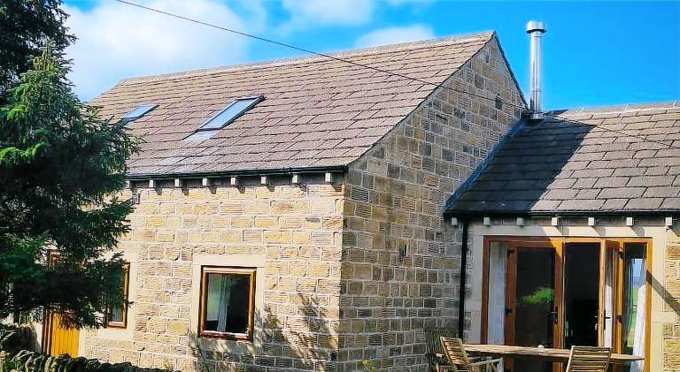 House | Pets allowed in Barnsley