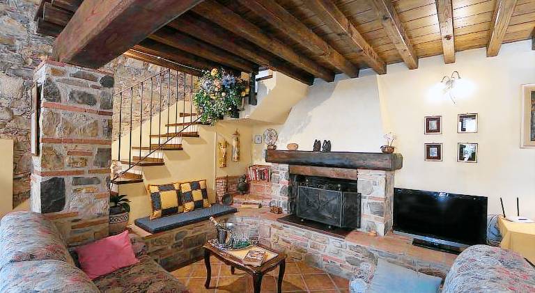 Fully equipped big villa with jacuzzi, grill & private pool | Dogs allowed — photo 2