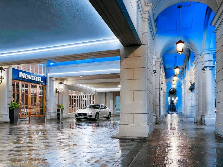 The Novotel Toronto Center Hotel — photo 5