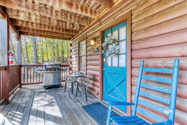 Children-friendly cabin with jacuzzi, barbeque & pool | Mountain view | Pet-friendly — photo 3