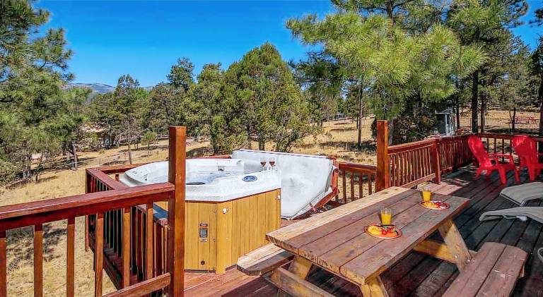 House with hot tub | Dogs allowed — photo 3
