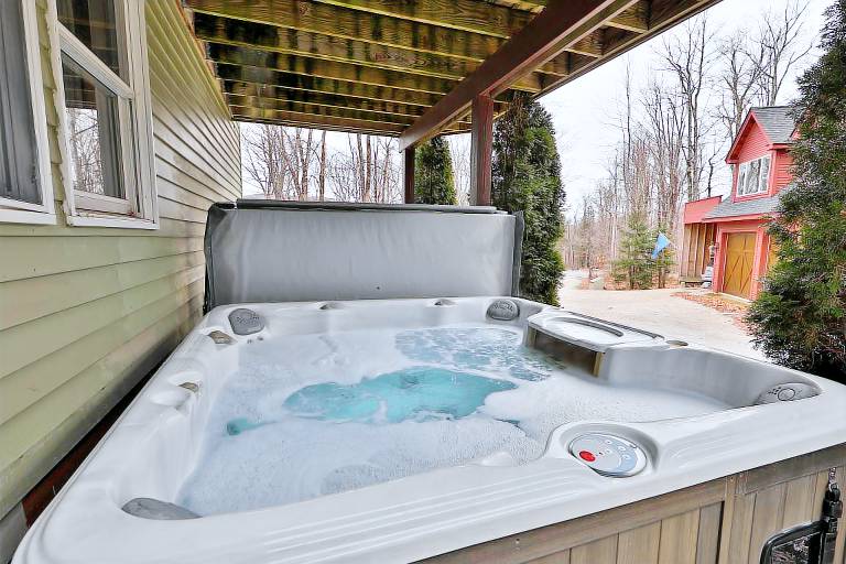 The Tanglewood Lodge: Amazing Ski Home for Groups. Hot Tub. Close to Killington Resort! — photo 4