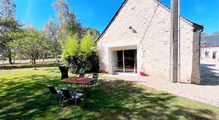 Vacation home with BBQ, pool & garden — photo 5