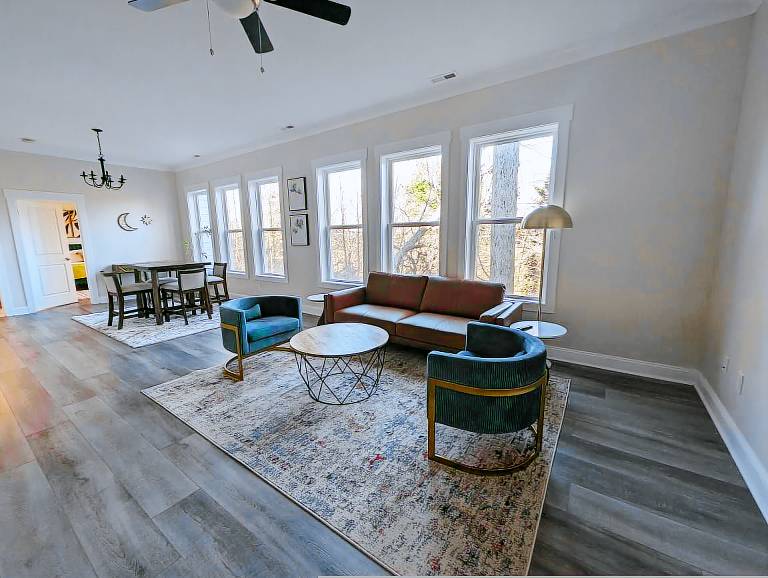 Studio flat  Roswell