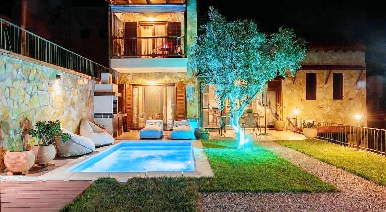 Dandy Villas Nea Roda - Melodic Waves - Private - Pool - Parking - Cellar — photo 2
