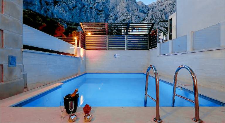 Ample villa with pool | Pets allowed — photo 2