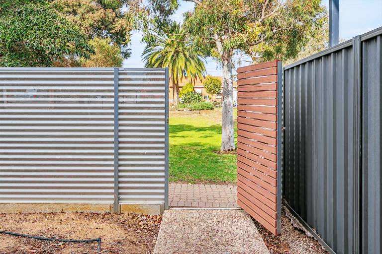 House Mawson Lakes