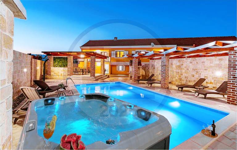 Maisonette-Wohnung  Novigrad