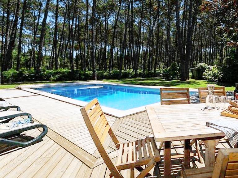Villa with terrace & private pool | Pets are welcome — photo 4