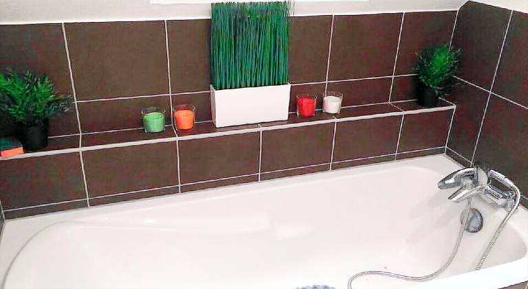 Apartment with yard — photo 3