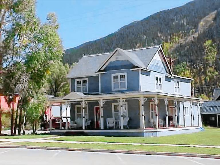 House  Silverton