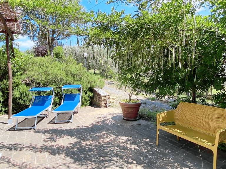 Apartment with patio, yard & barbeque | Nature view | Pets are welcome — photo 3