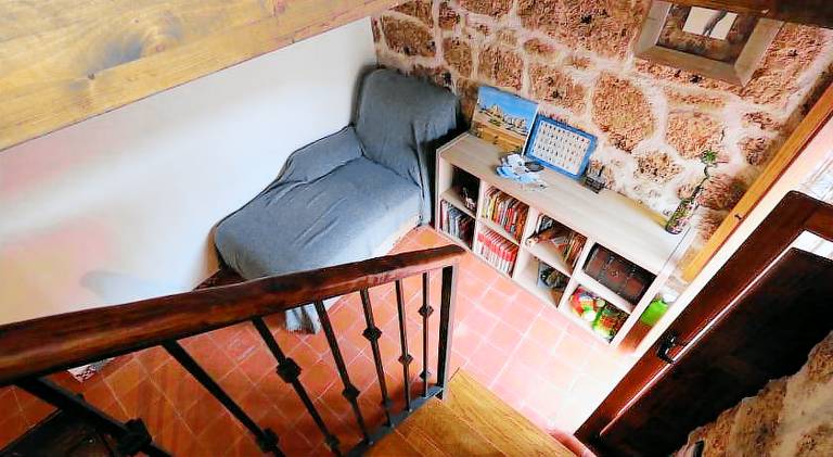 Vacation home with terrace — photo 4