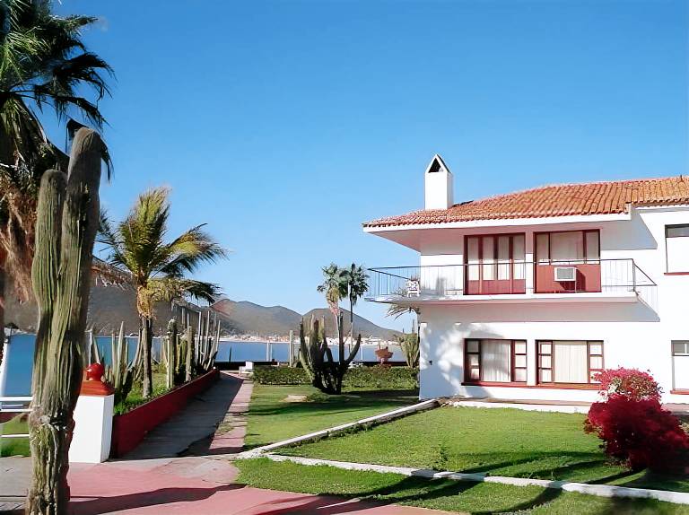 Hotel Playa de Cortes