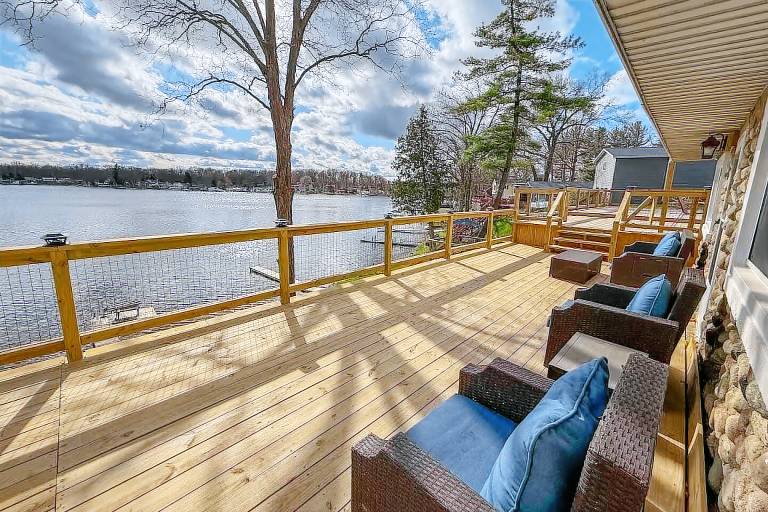 House Barnes Lake-Millers Lake