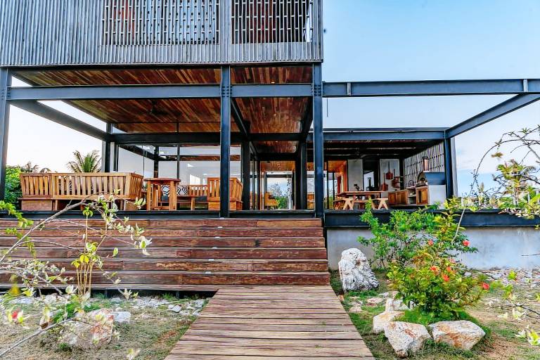 Child-friendly villa with barbeque, pool & yard | Sea view | Pet-friendly — photo 2