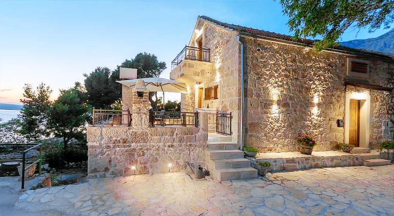 House with pool in Tucepi