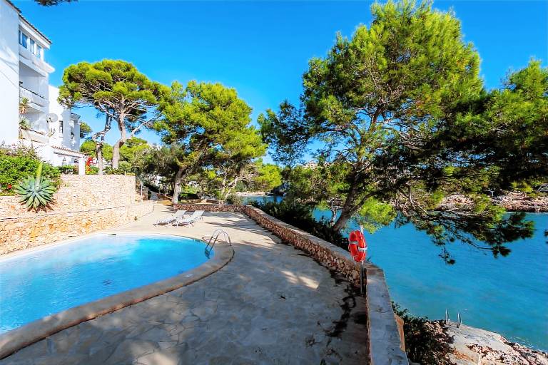 Apartment with patio, pool & yard | Garden view in Felanitx