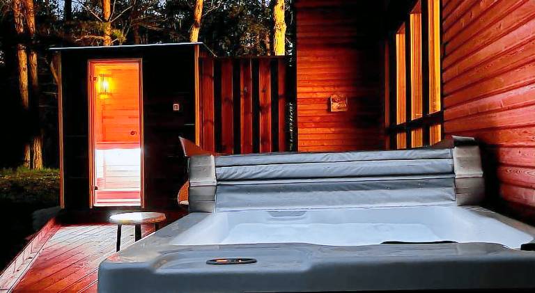 Chalet with sauna, terrace & yard — photo 2