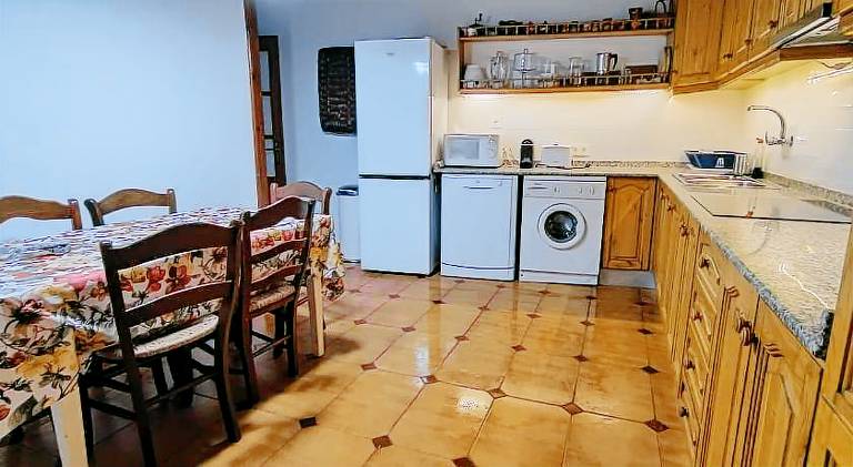 Fully equipped vacation home with terrace | Good for workation | Dogs allowed — photo 3