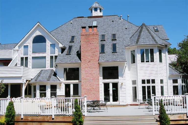 The Columbia Inn at Peralynna Manor